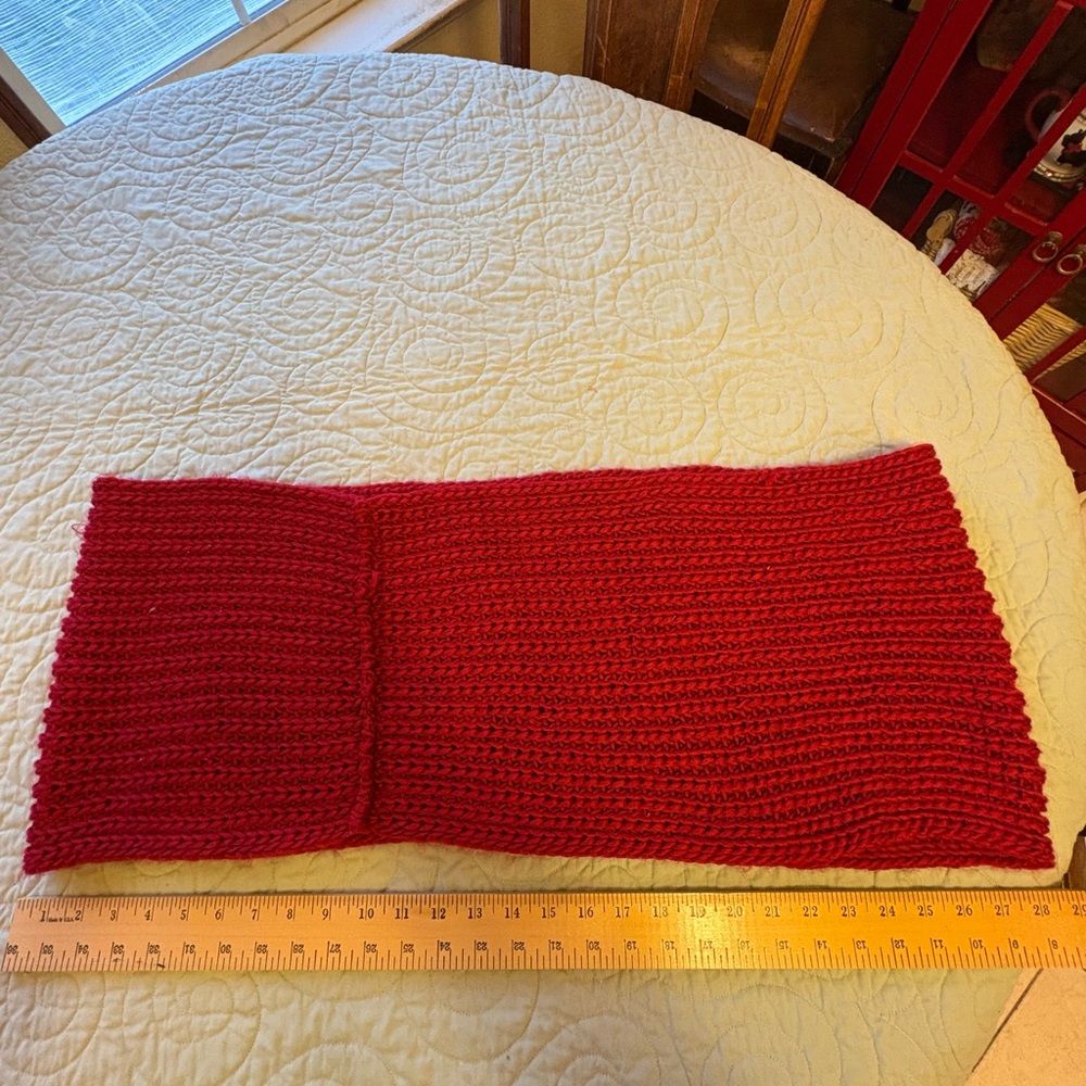 Red Knit Scarf - Picture 2 of 6